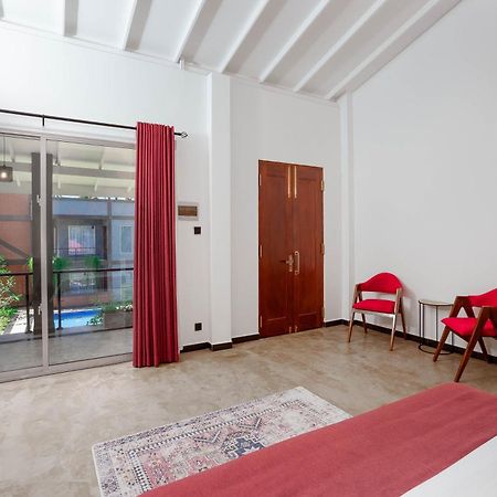 Hasthri Boutique Red Chalet In Ahangama With Pool Near Beach Extérieur photo